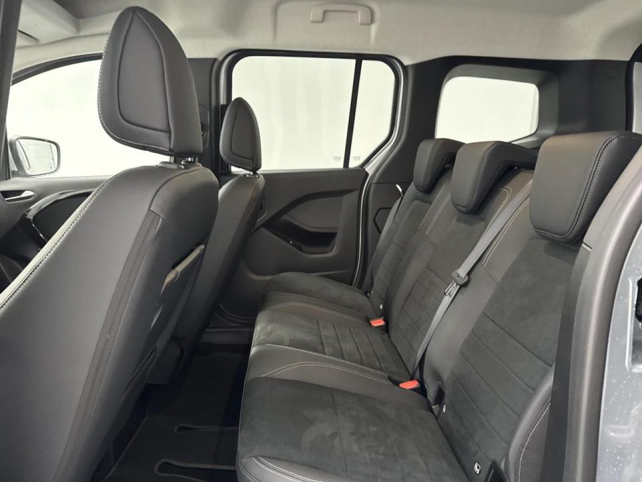 Zdjęcie pojazdu 15 / 20