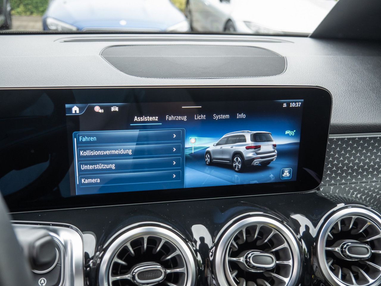 Mercedes-Benz GLB – Bild 11