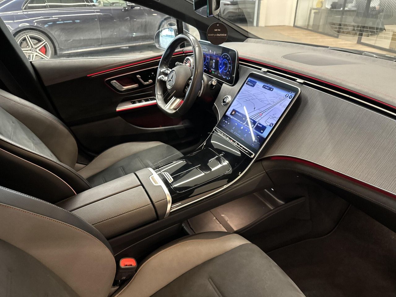 Zdjęcie pojazdu 15 / 20