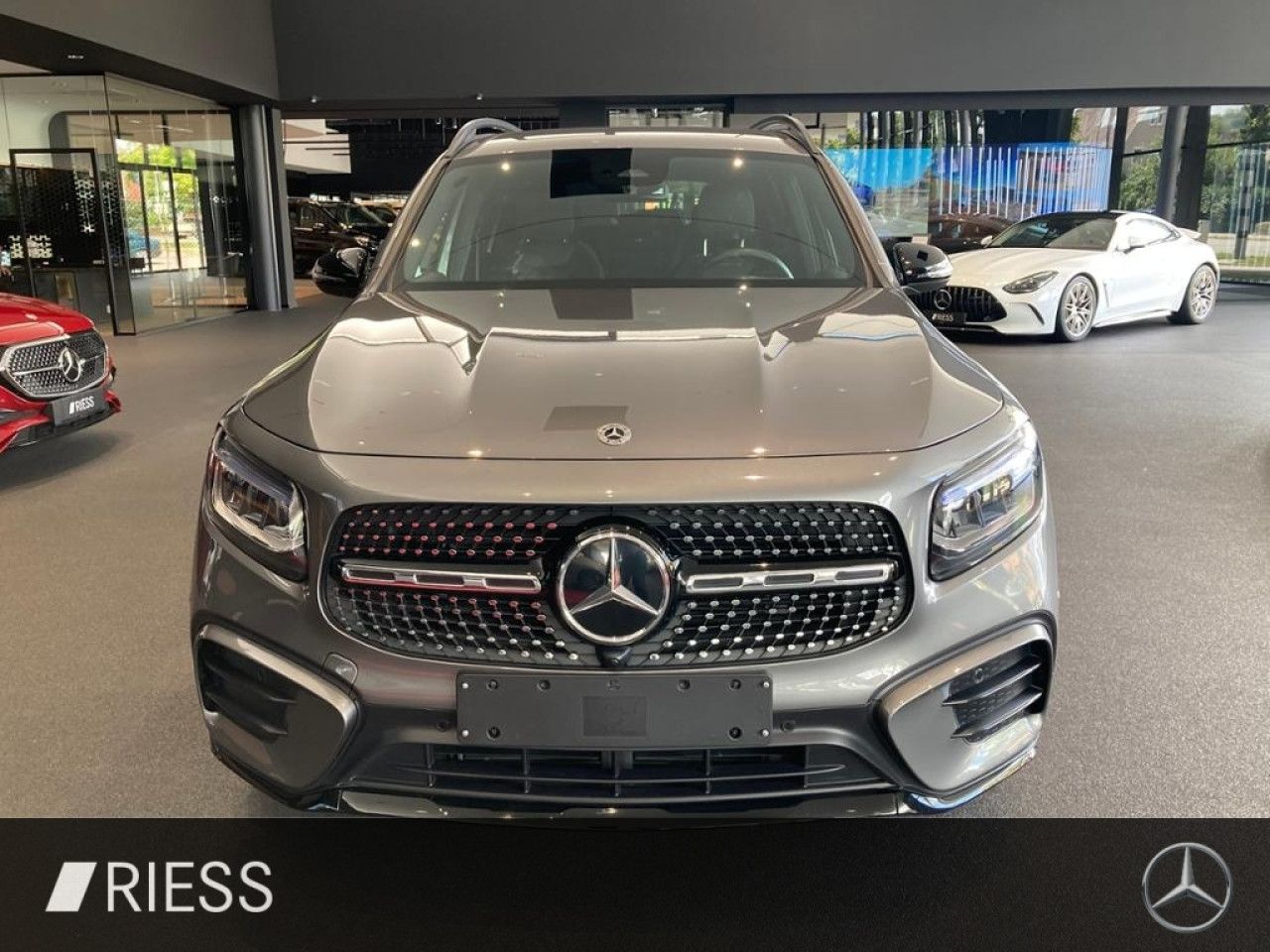 Mercedes-Benz GLB – Bild 2