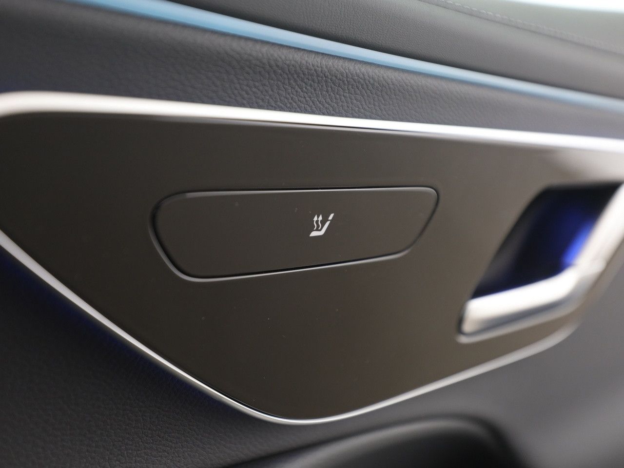 Mercedes-Benz E-Klasse – Bild 18