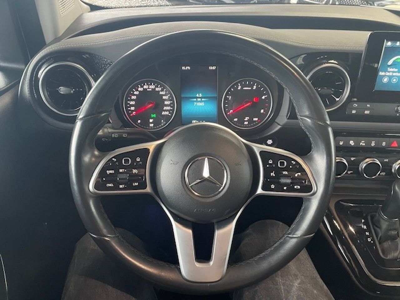 Fahrzeugbild 11 / 14