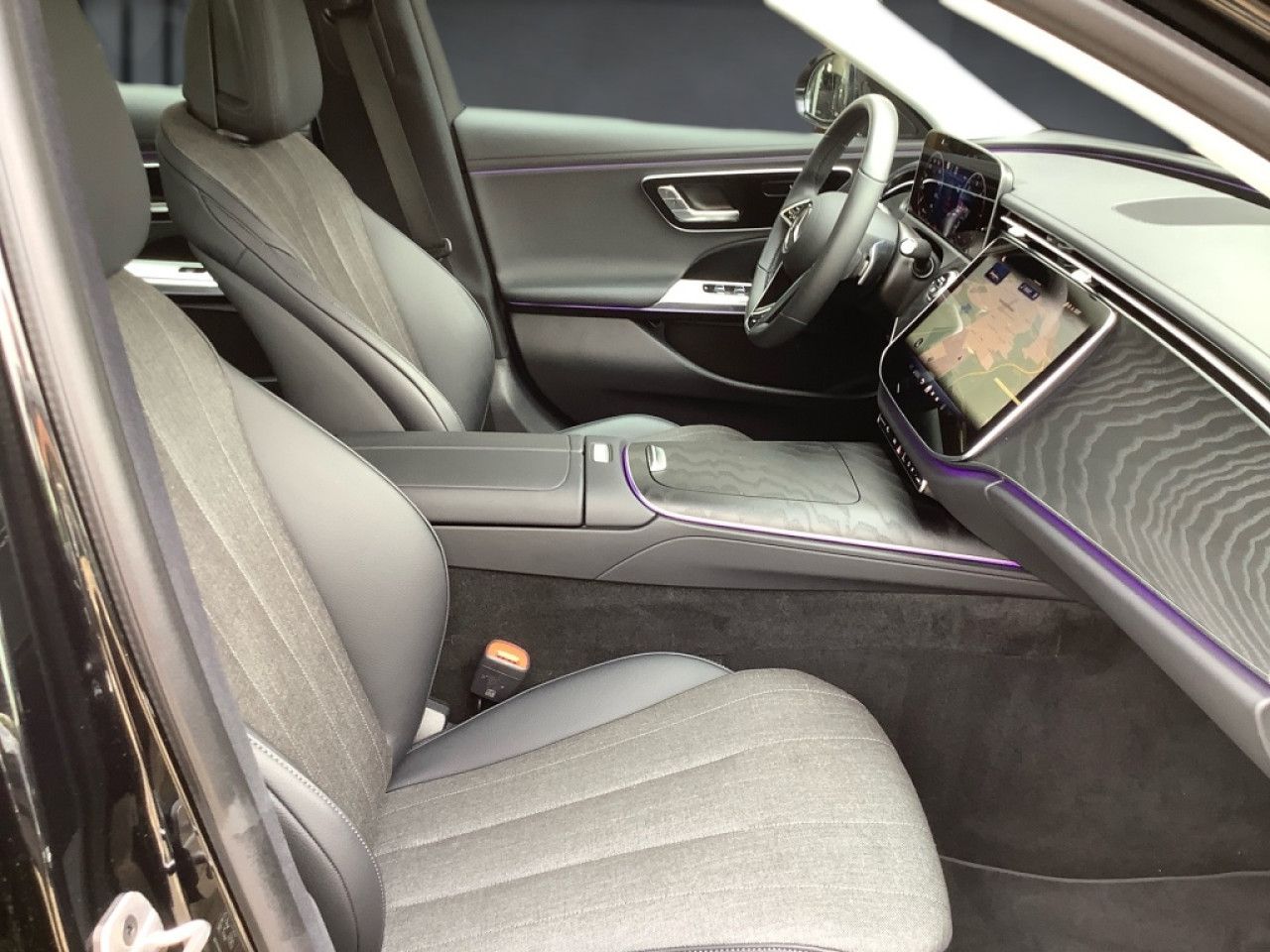 Mercedes-Benz E-Klasse – Bild 16