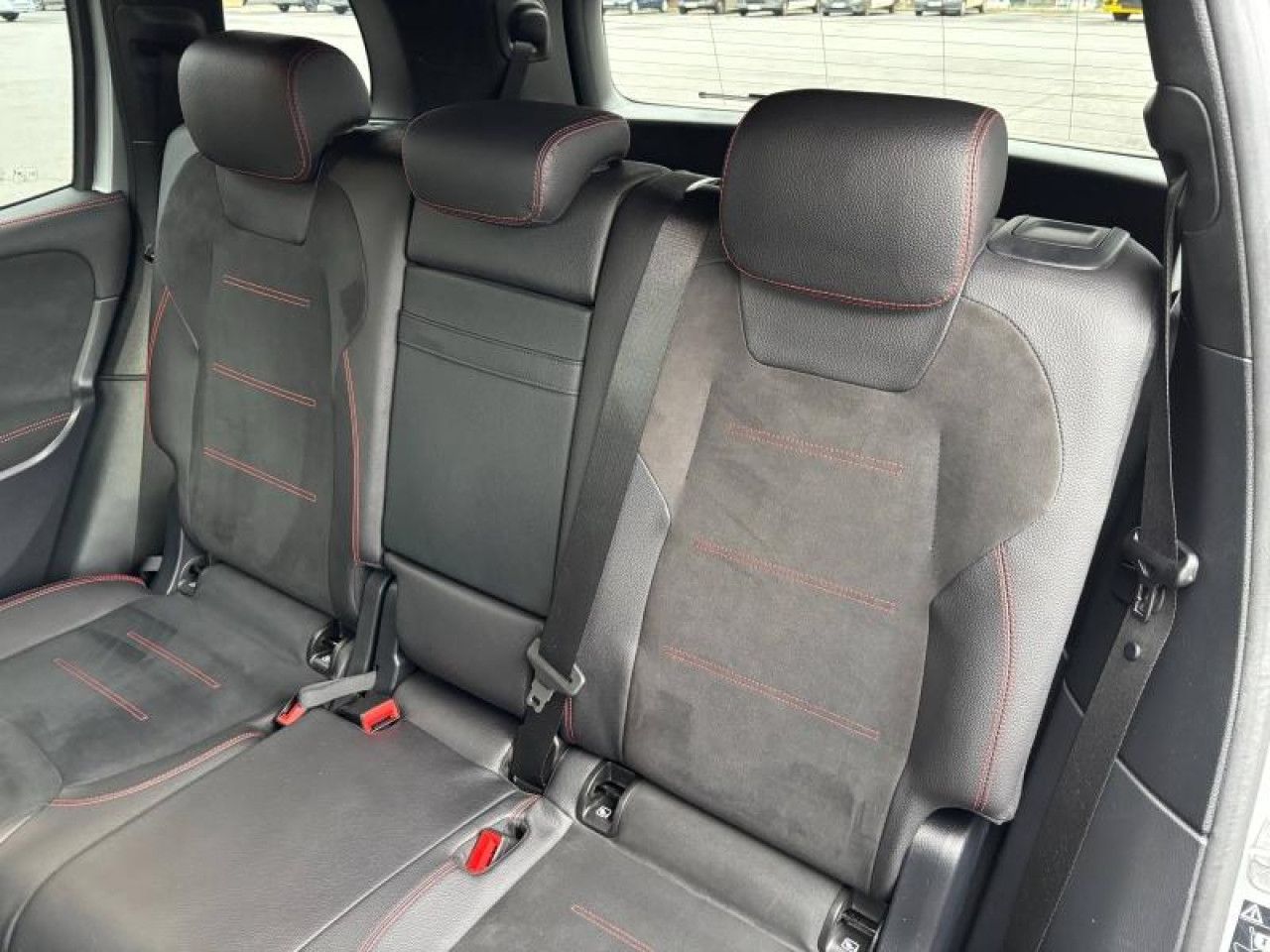 Photo du v&eacute;hicule 11 / 16