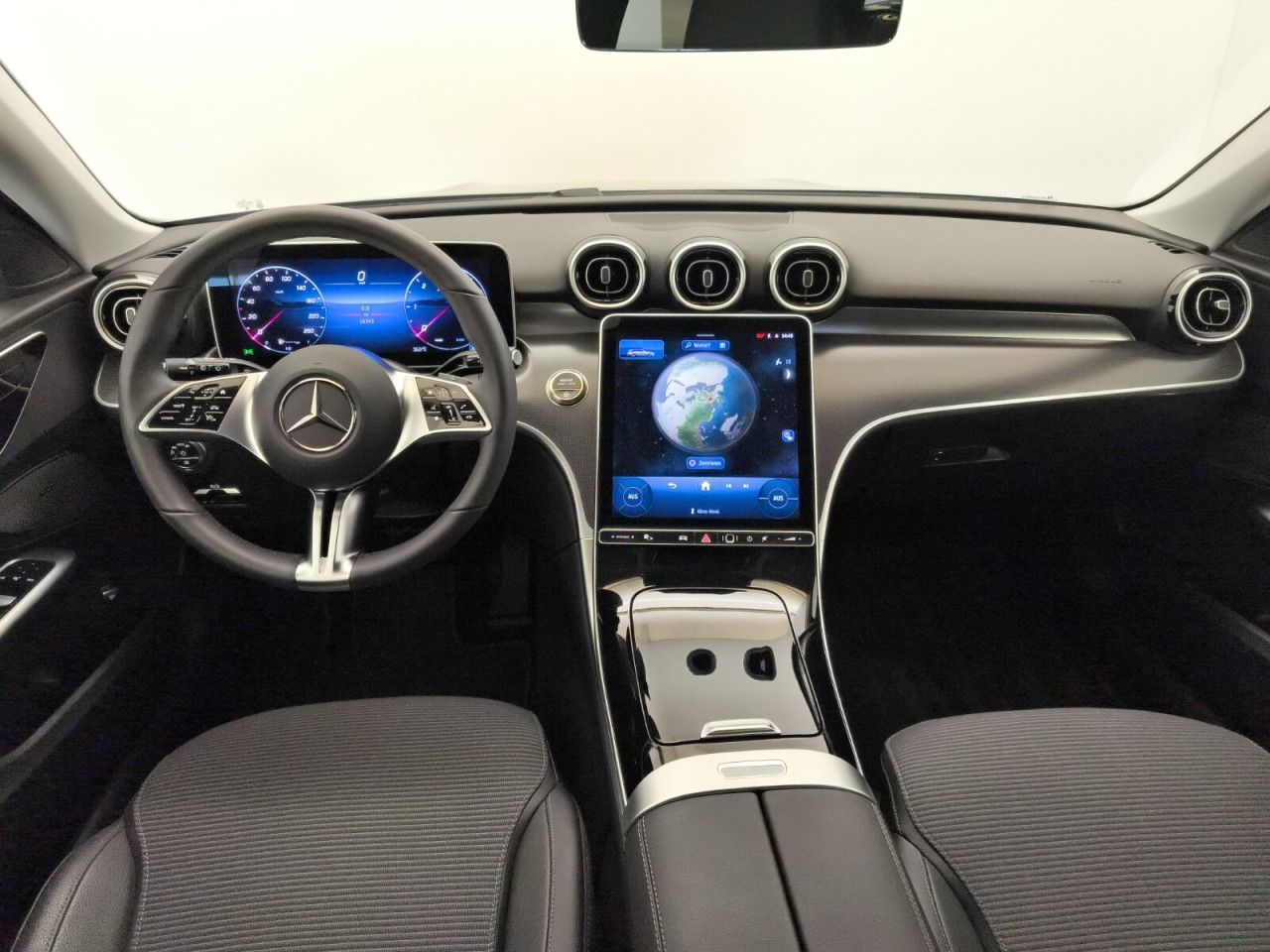Mercedes-Benz C-Klasse – Bild 18