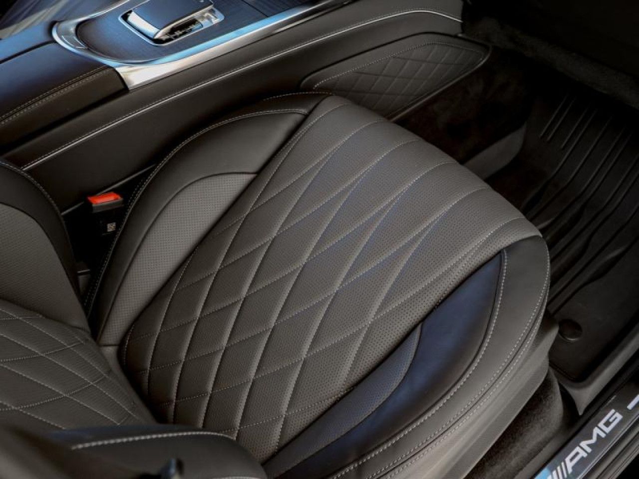 Photo du v&eacute;hicule 6 / 18