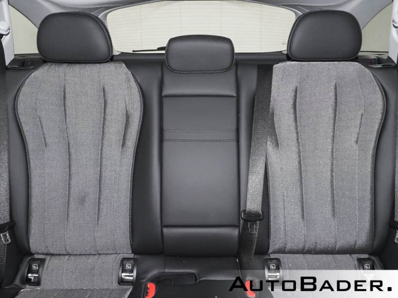 Mercedes-Benz E-Klasse – Bild 9