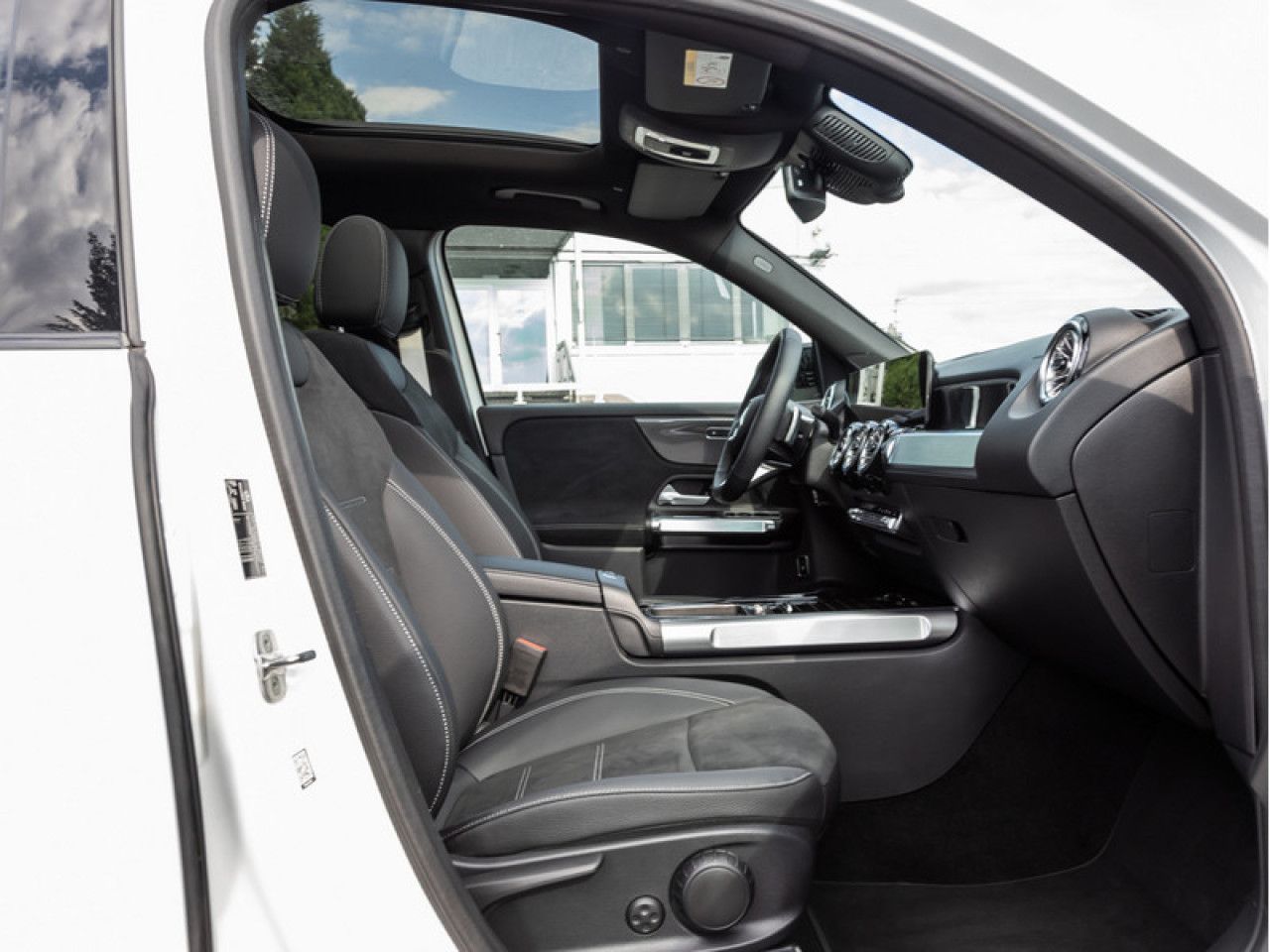 Mercedes-Benz GLB – Bild 8