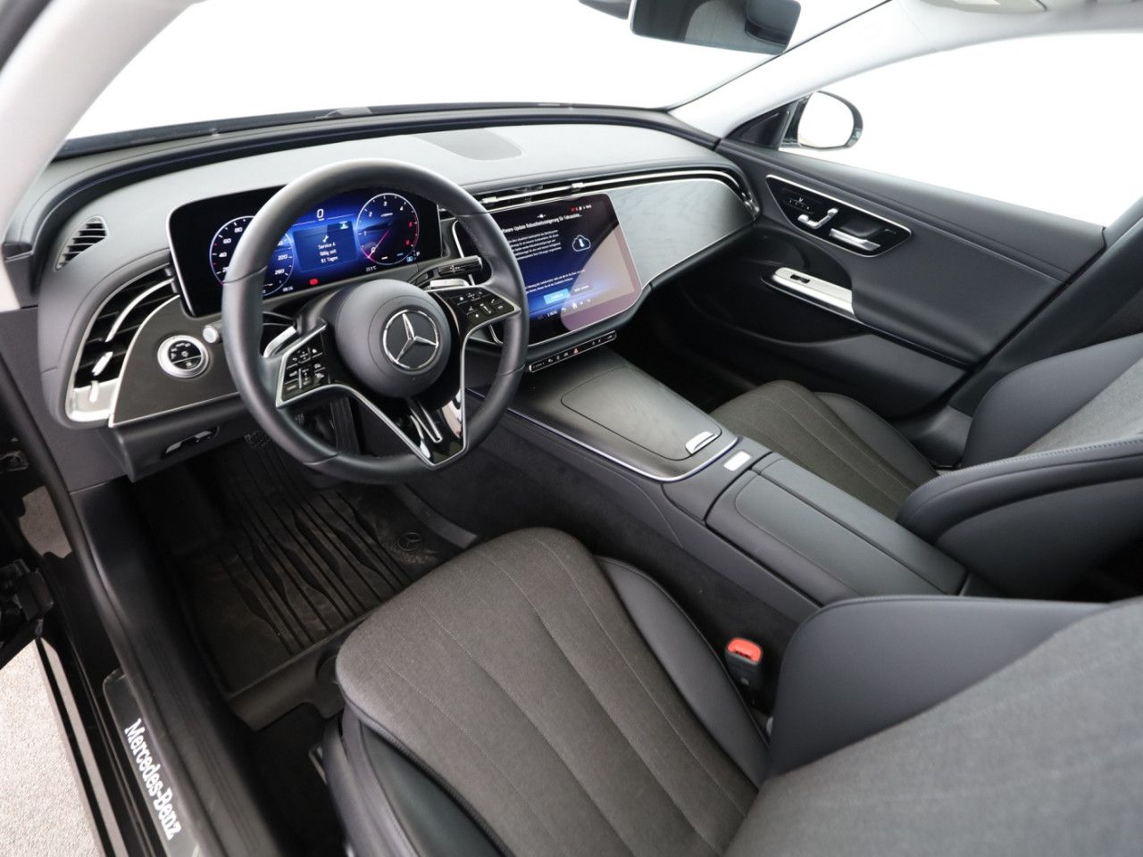 Mercedes-Benz E-Klasse – Bild 14