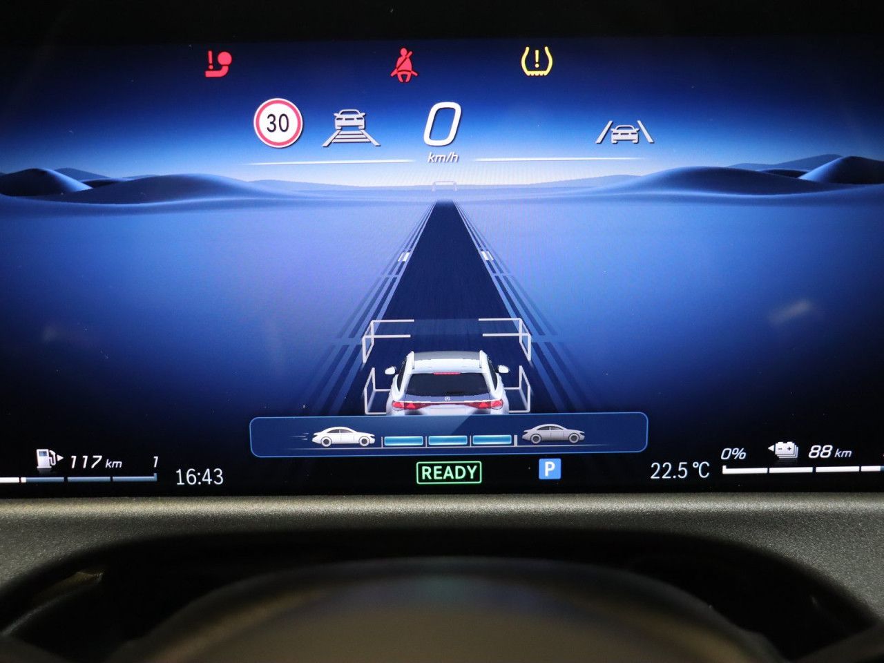 Mercedes-Benz E-Klasse – Bild 25