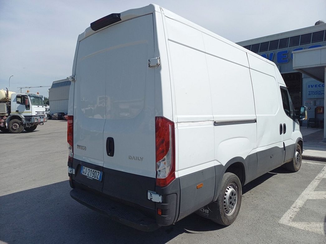IVECO | 35S14V - 35S14V