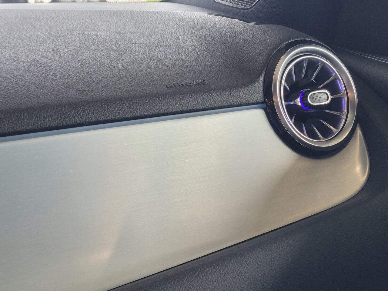 Mercedes-Benz GLA – Bild 18