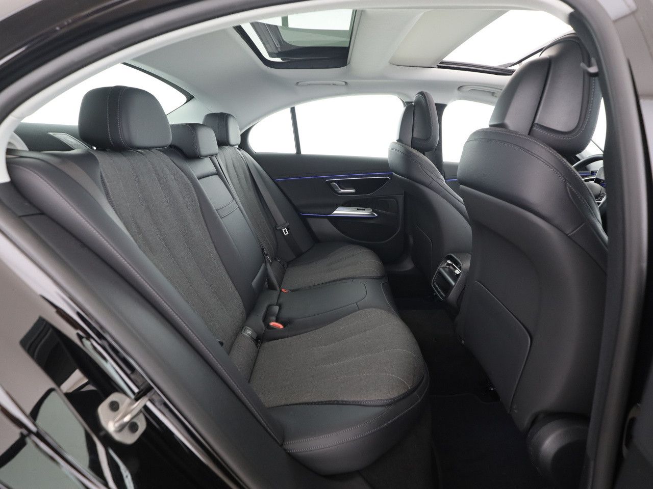 Mercedes-Benz E-Klasse – Bild 14