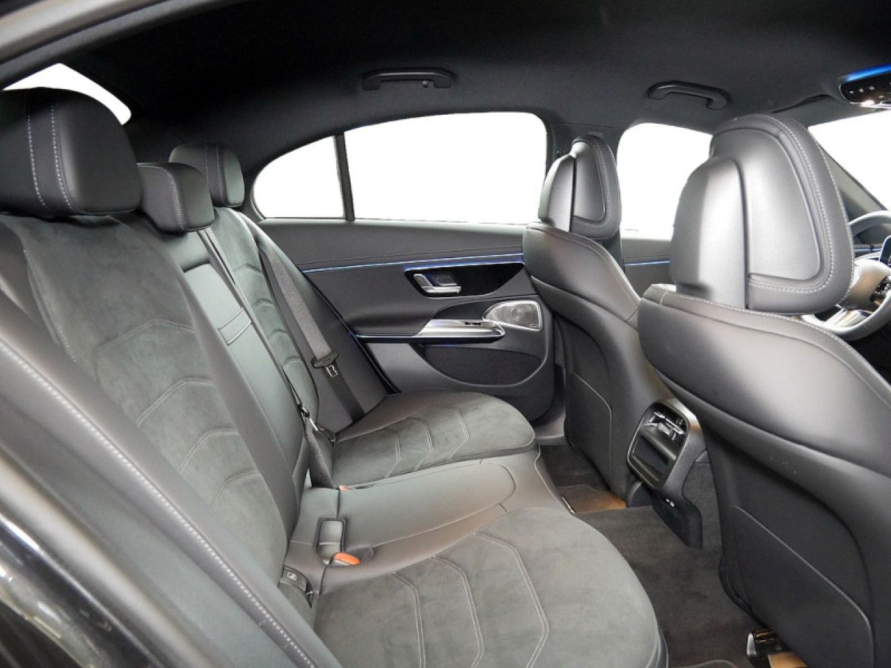 Mercedes-Benz E-Klasse – Bild 6