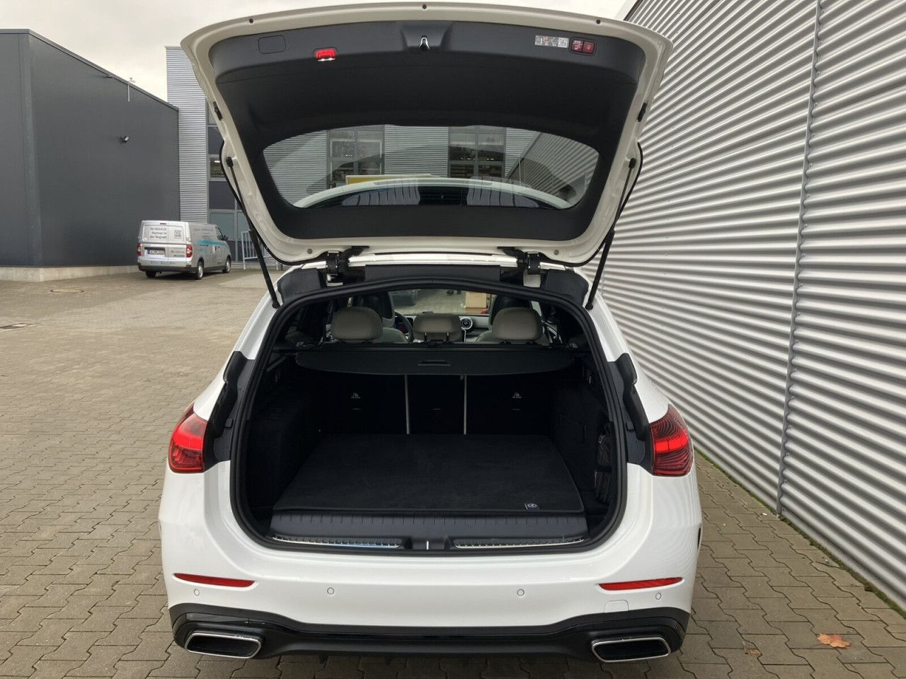 Mercedes-Benz C-Klasse – Bild 9
