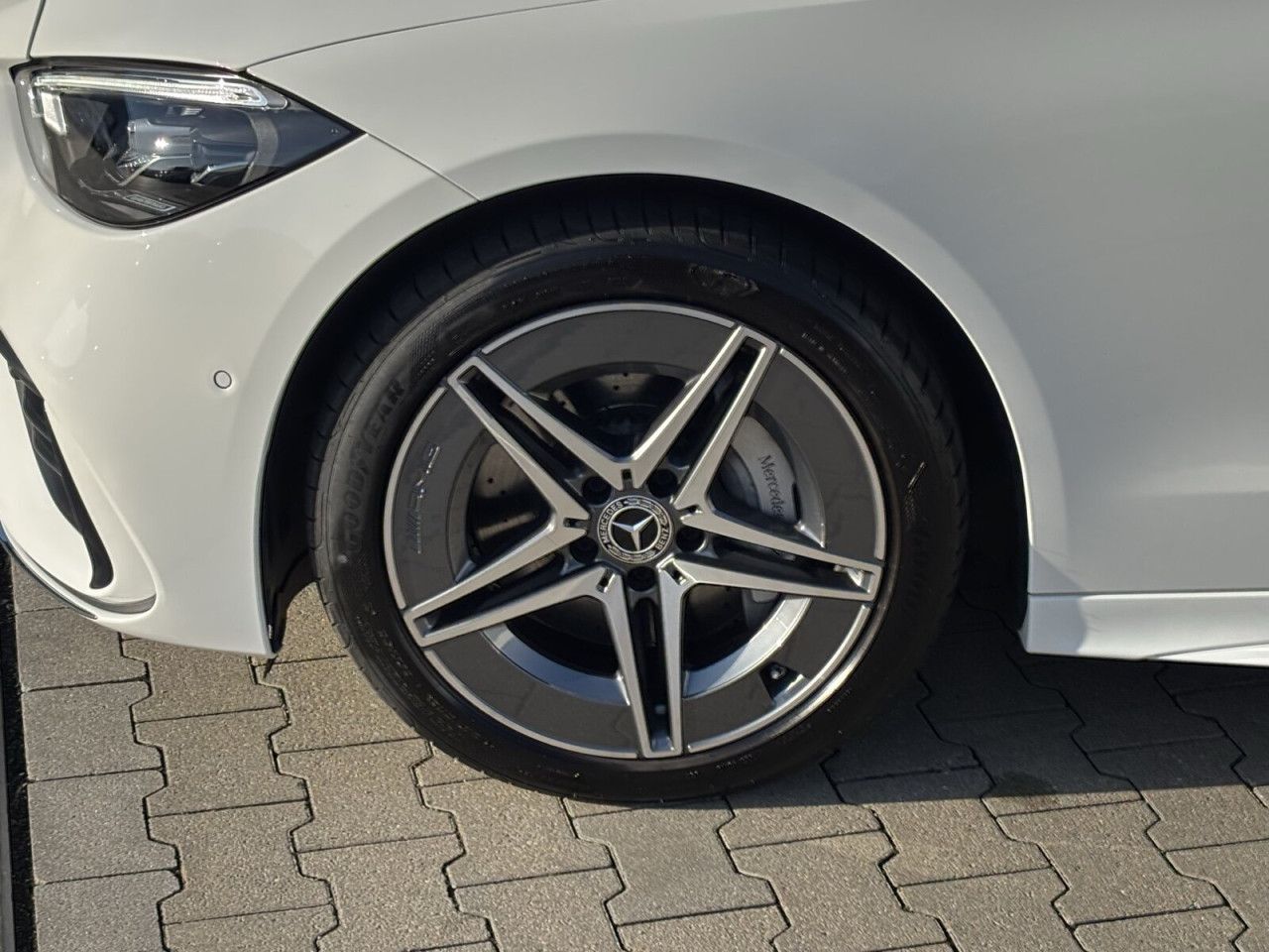 Mercedes-Benz C-Klasse – Bild 10