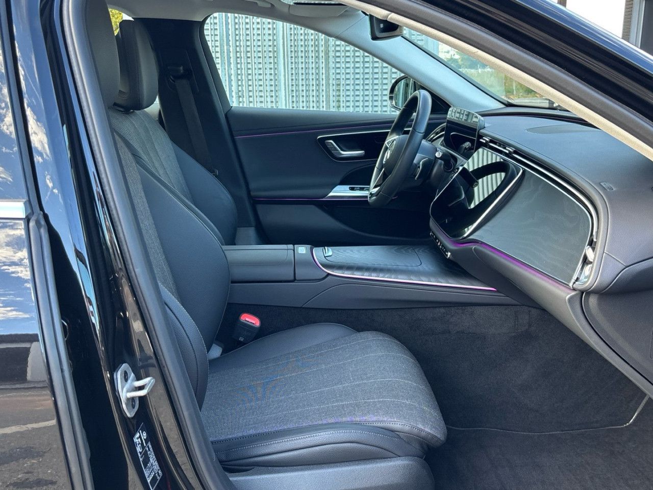 Mercedes-Benz E-Klasse – Bild 11