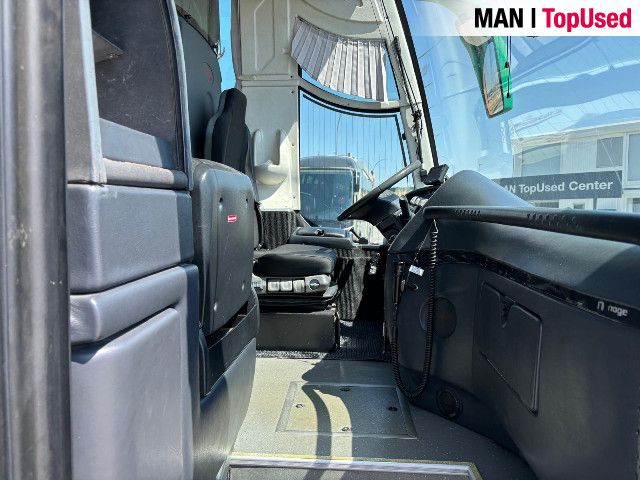 IVECO Noge Touring 63 Pax 10