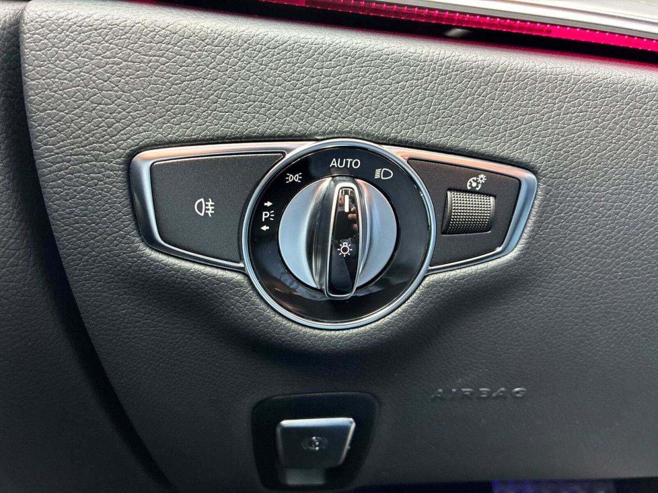 Mercedes-Benz E-Klasse – Bild 9