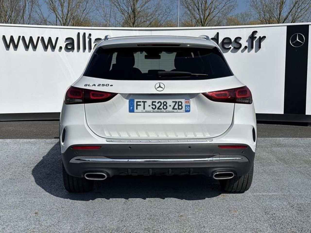 Photo du v&eacute;hicule 4 / 18