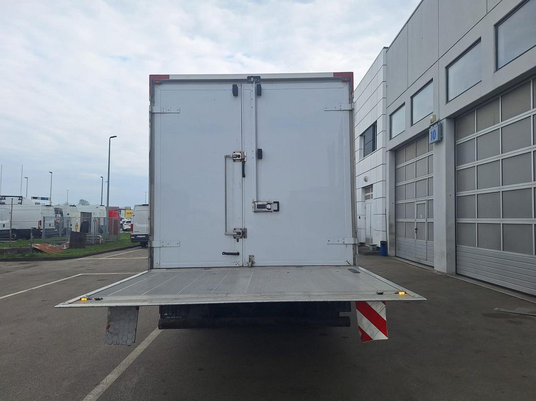 Mercedes-Benz | Atego 815