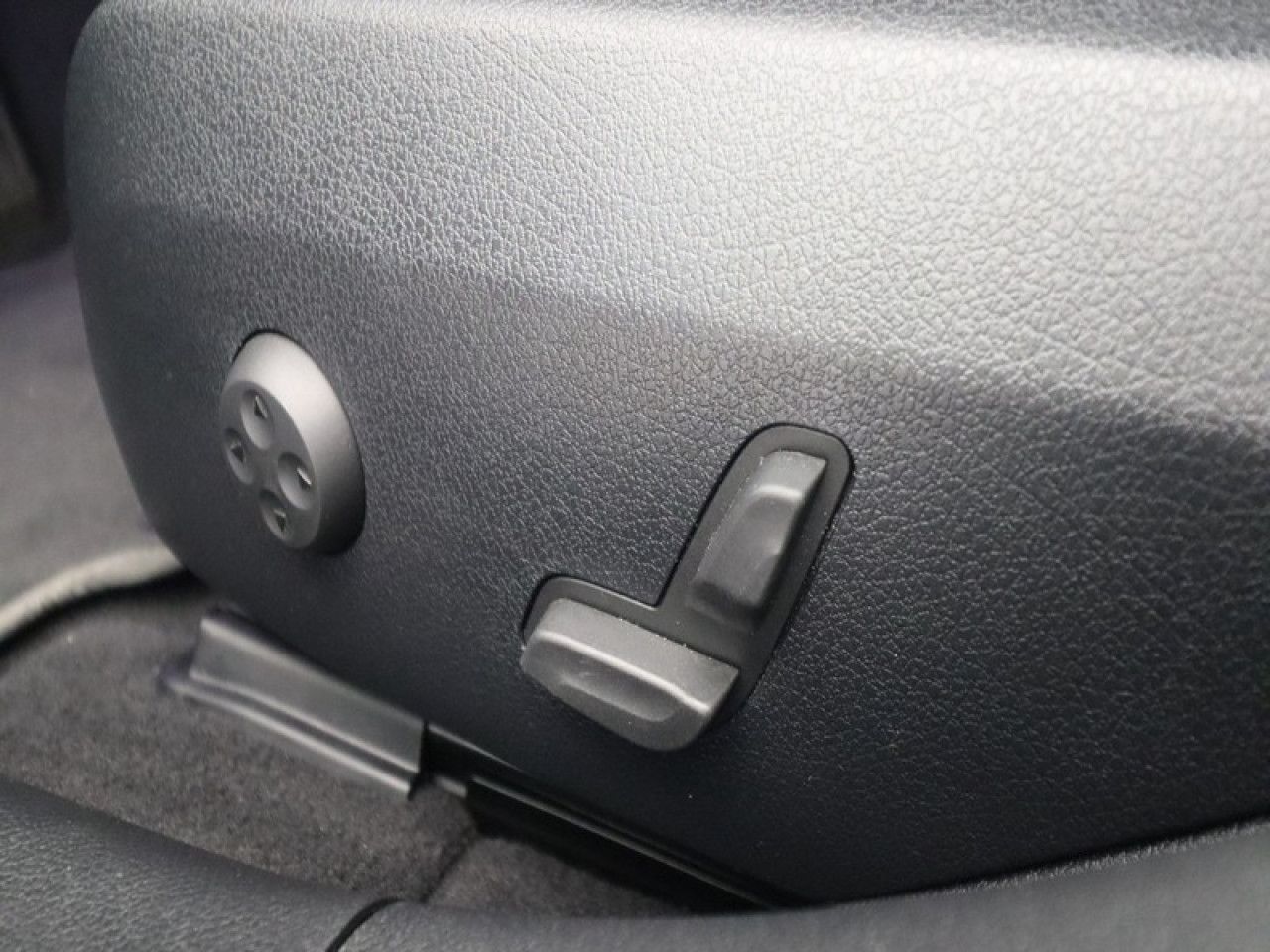 Imagem do veículo 15 / 20