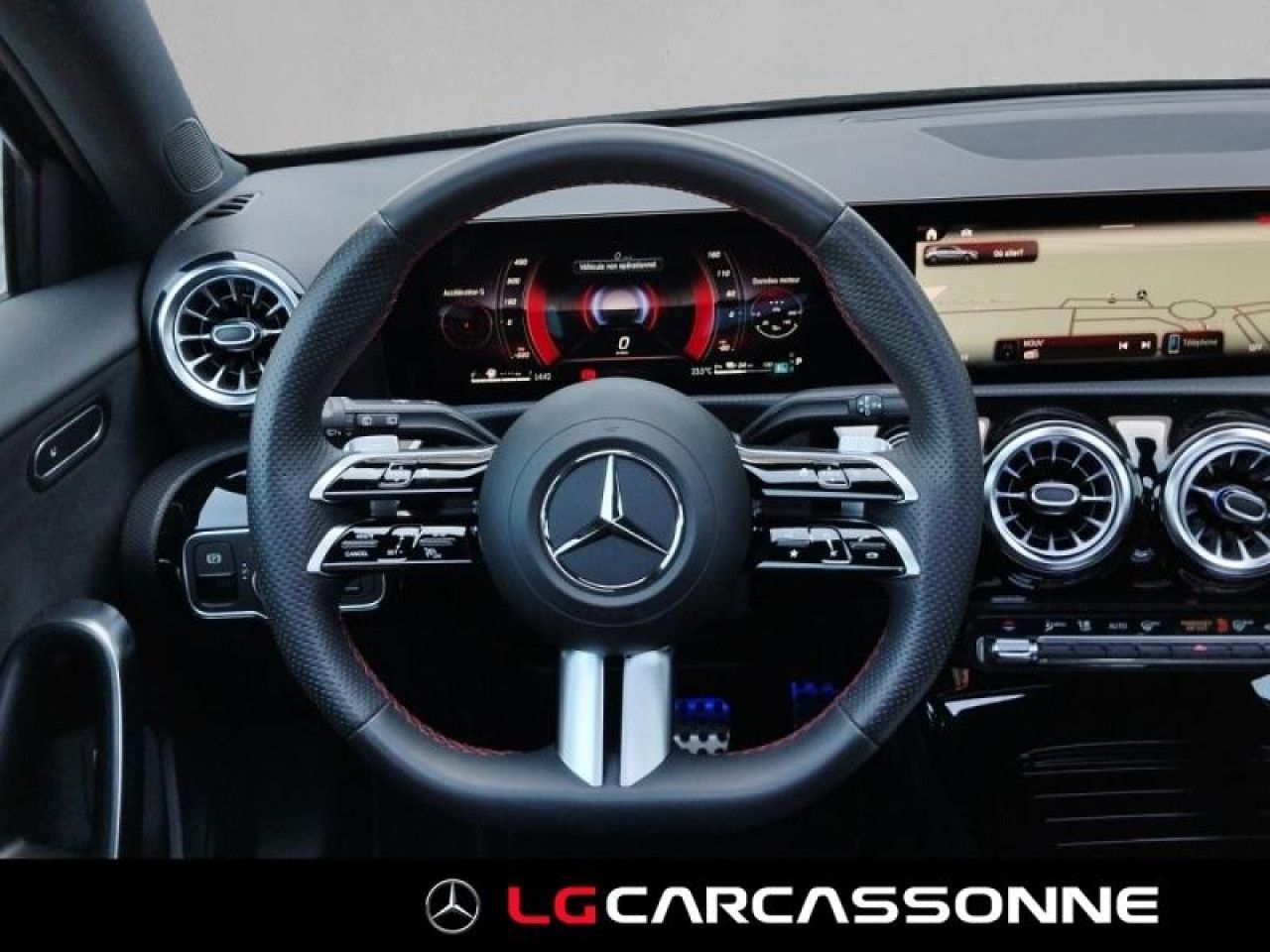 Photo du v&eacute;hicule 14 / 18