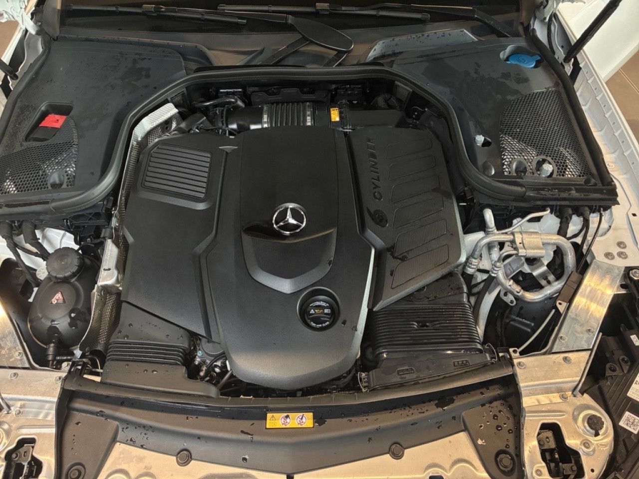 Mercedes-Benz E-Klasse – Bild 4