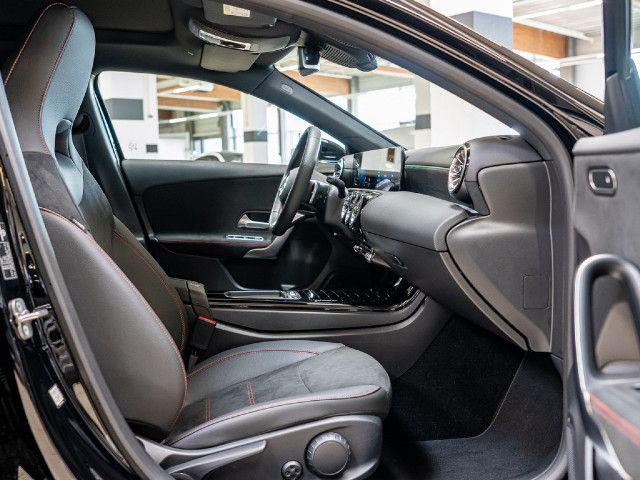 Mercedes-Benz A 220