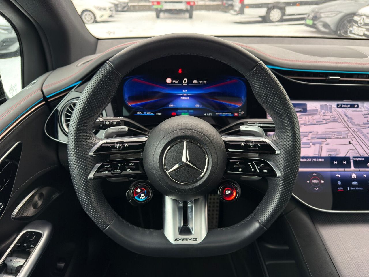 Zdj&eogon;cie pojazdu 4 / 6