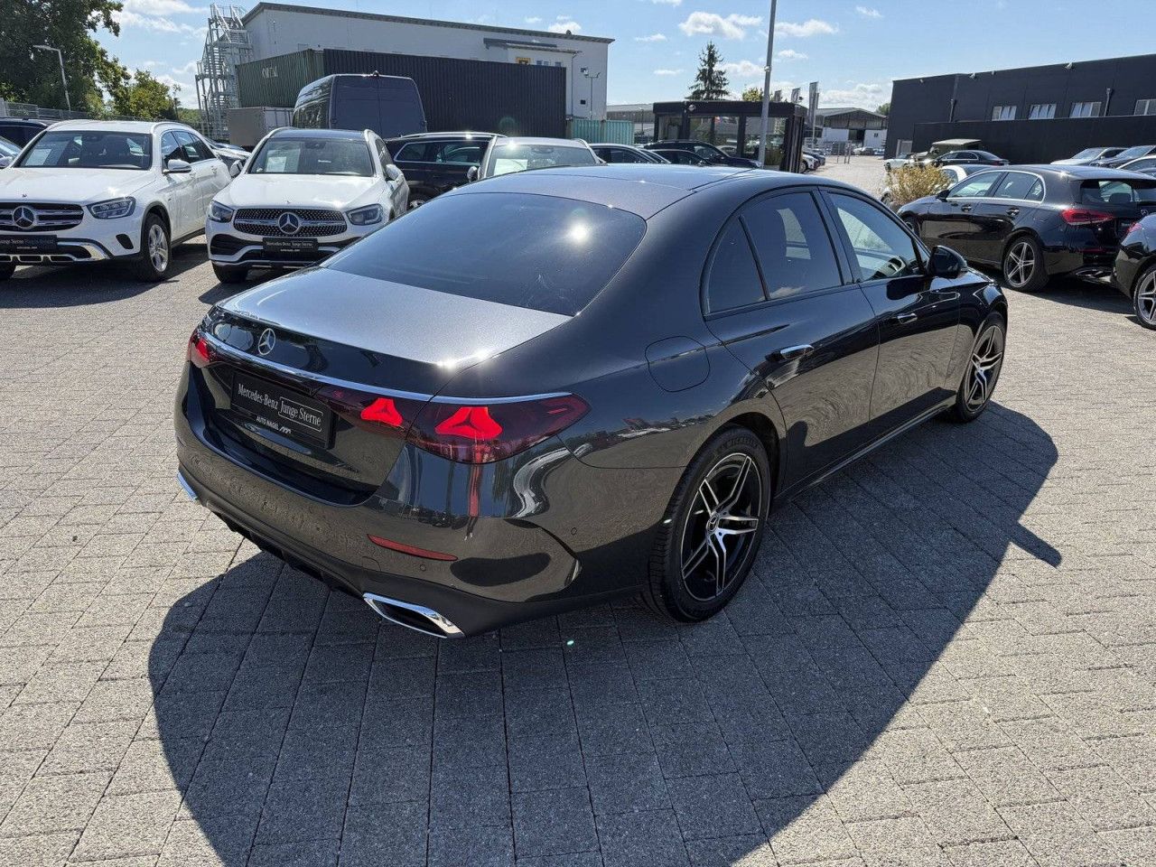 Mercedes-Benz E-Klasse – Bild 12