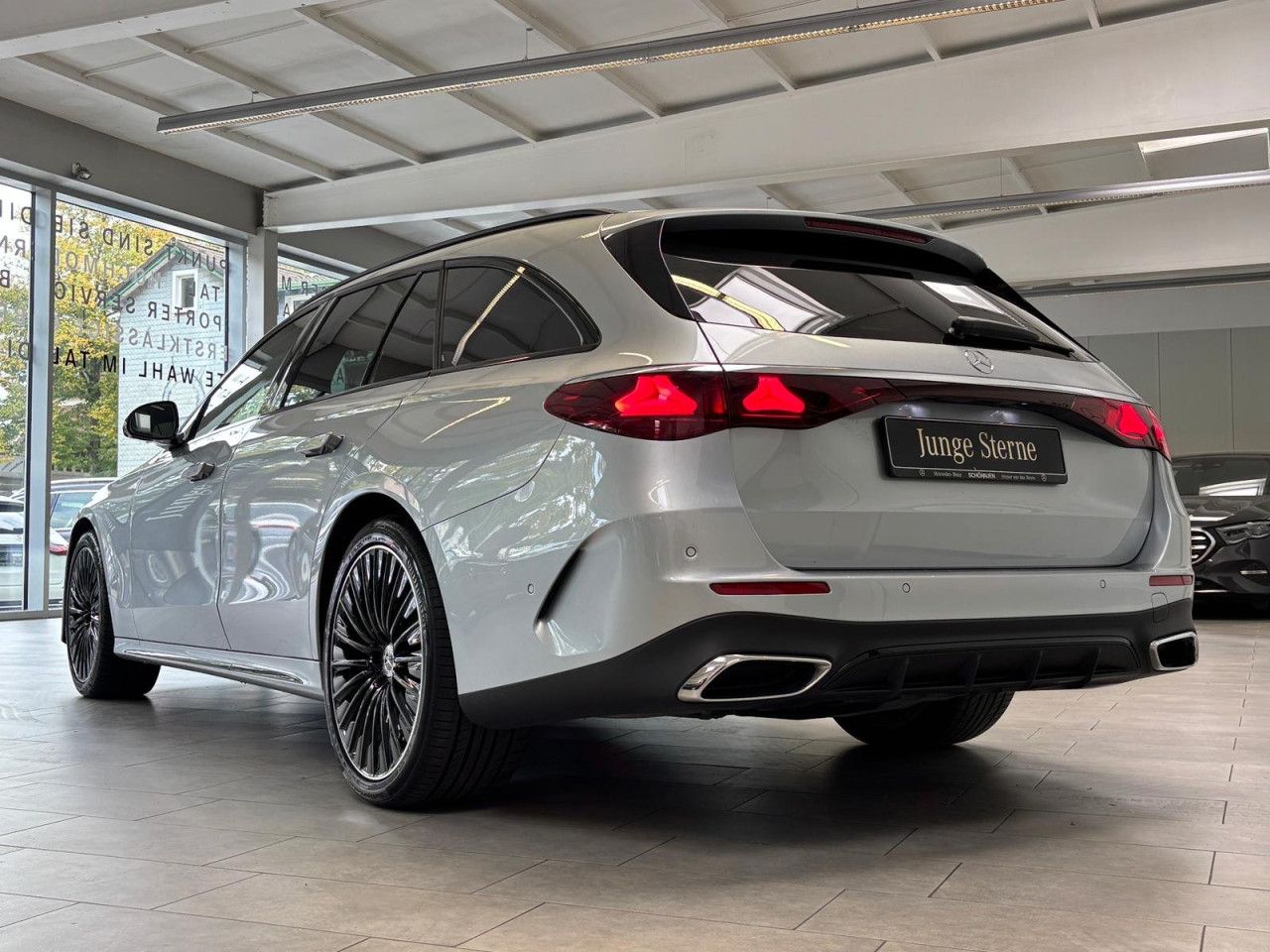 Mercedes-Benz E-Klasse – Bild 8
