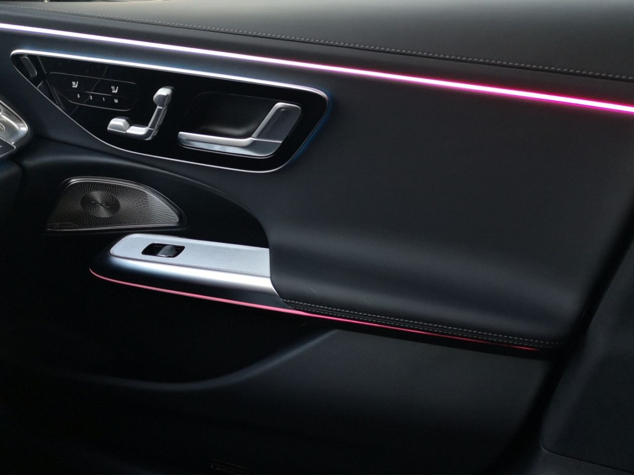 Mercedes-Benz E-Klasse – Bild 14