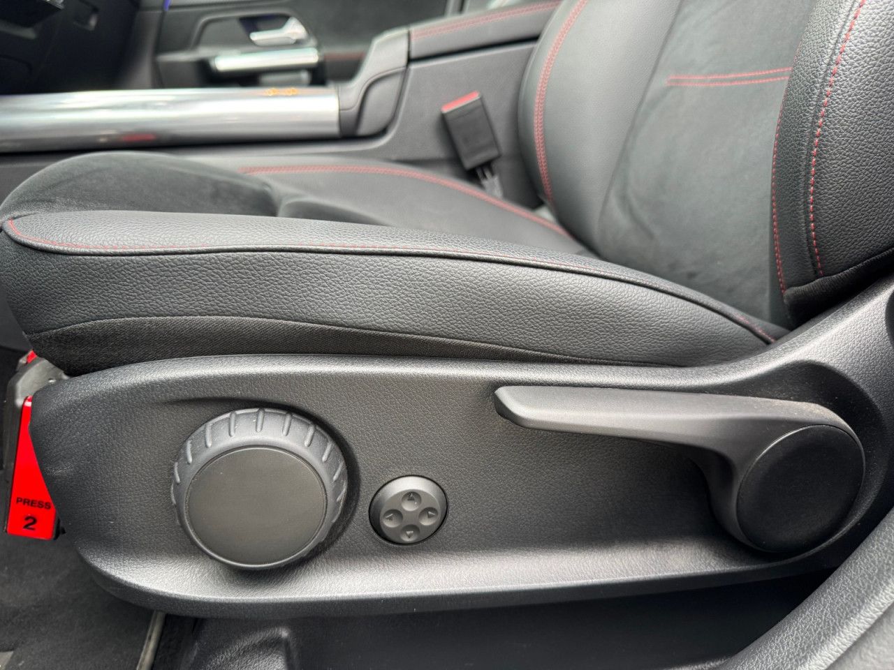 Zdjęcie pojazdu 25 / 26