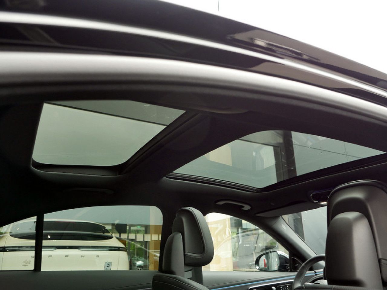 Mercedes-Benz E-Klasse – Bild 7
