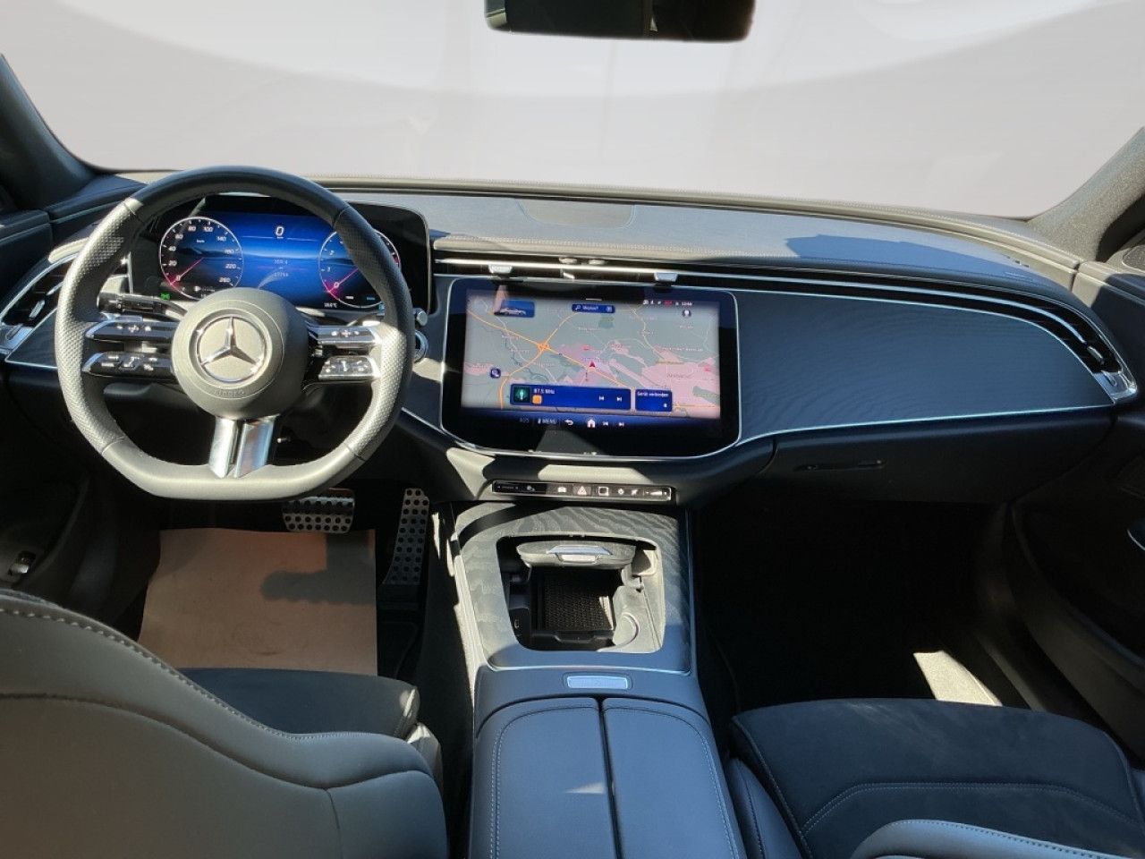 Mercedes-Benz E-Klasse – Bild 11