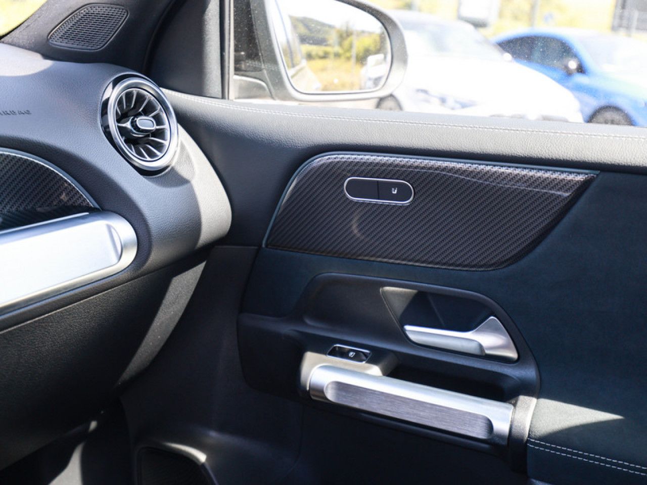 Mercedes-Benz GLB – Bild 14