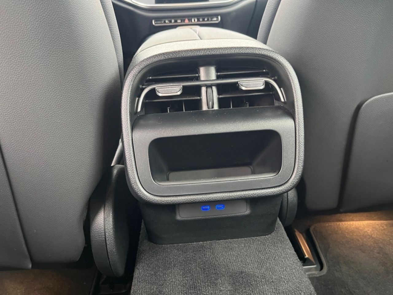 Mercedes-Benz E-Klasse – Bild 27