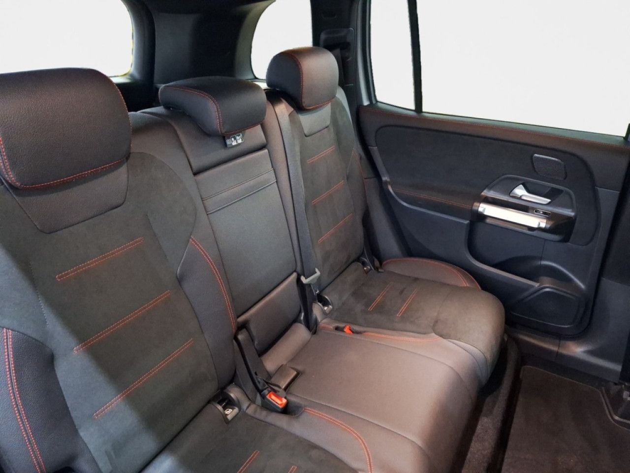 Mercedes-Benz GLB – Bild 17