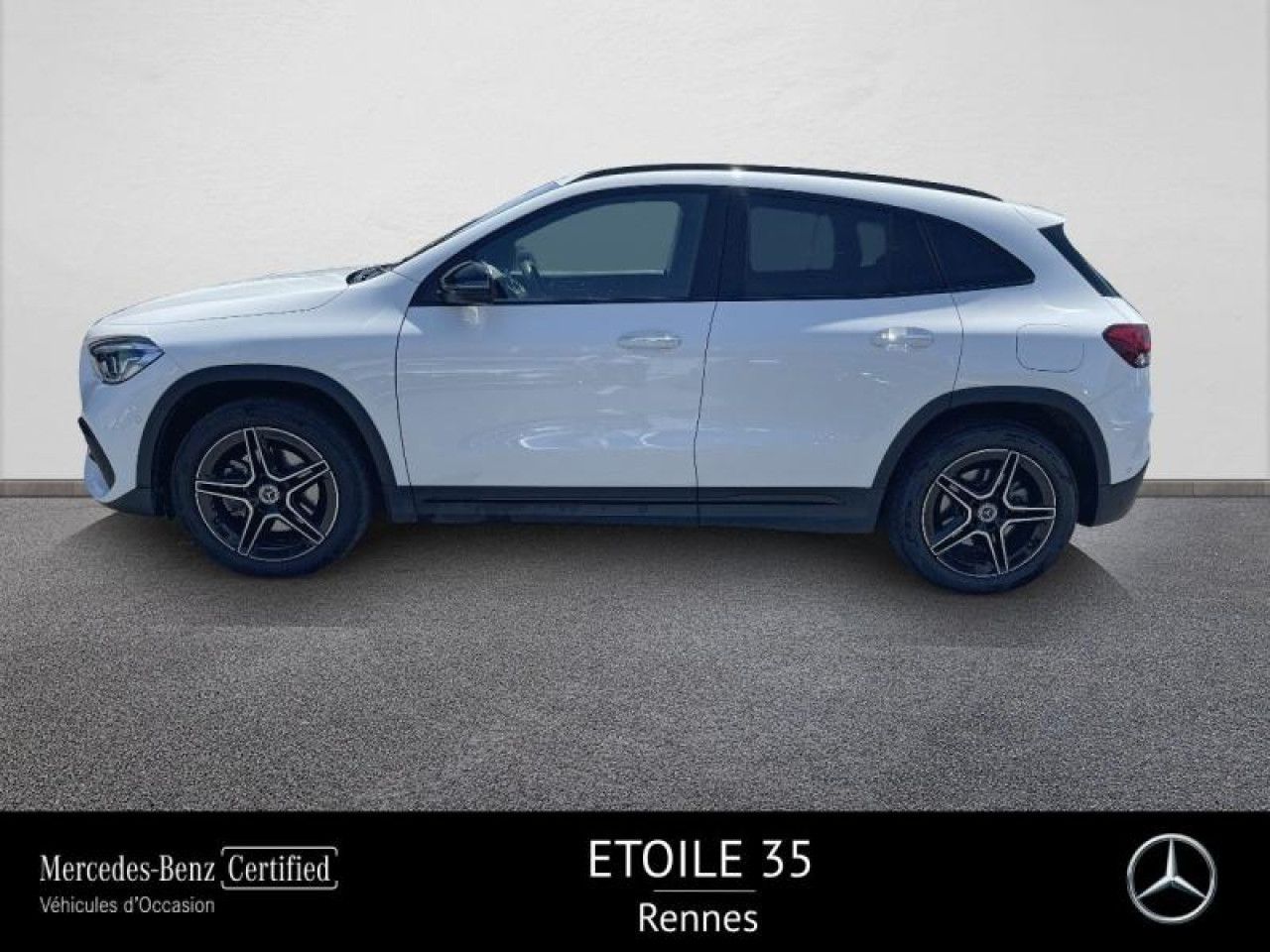 Photo du v&eacute;hicule 2 / 18