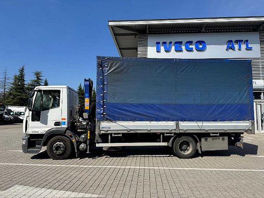 Vehicle image 2 / 13