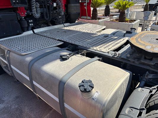 Vehicle image 5 / 5