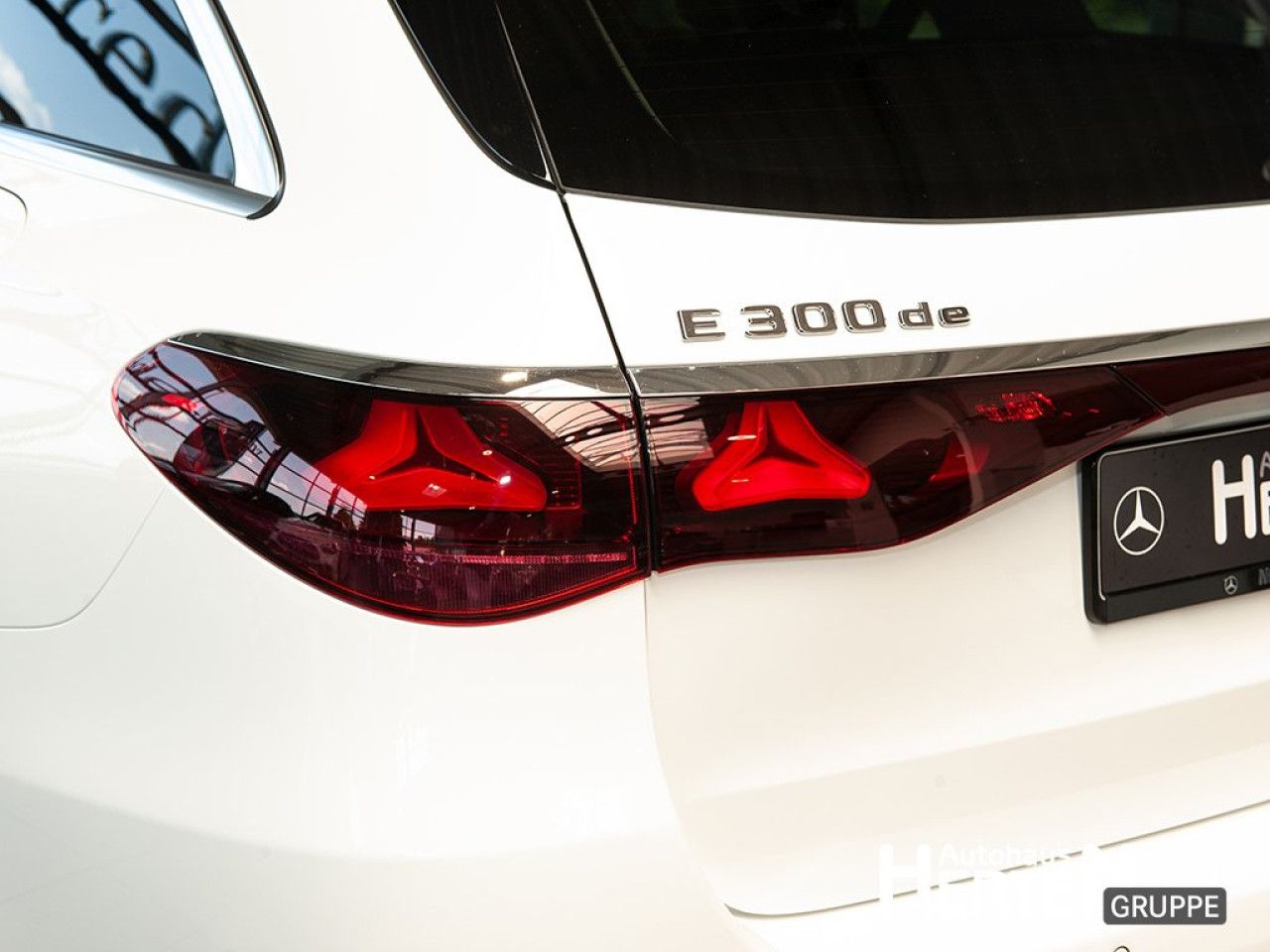 Mercedes-Benz E-Klasse – Bild 15