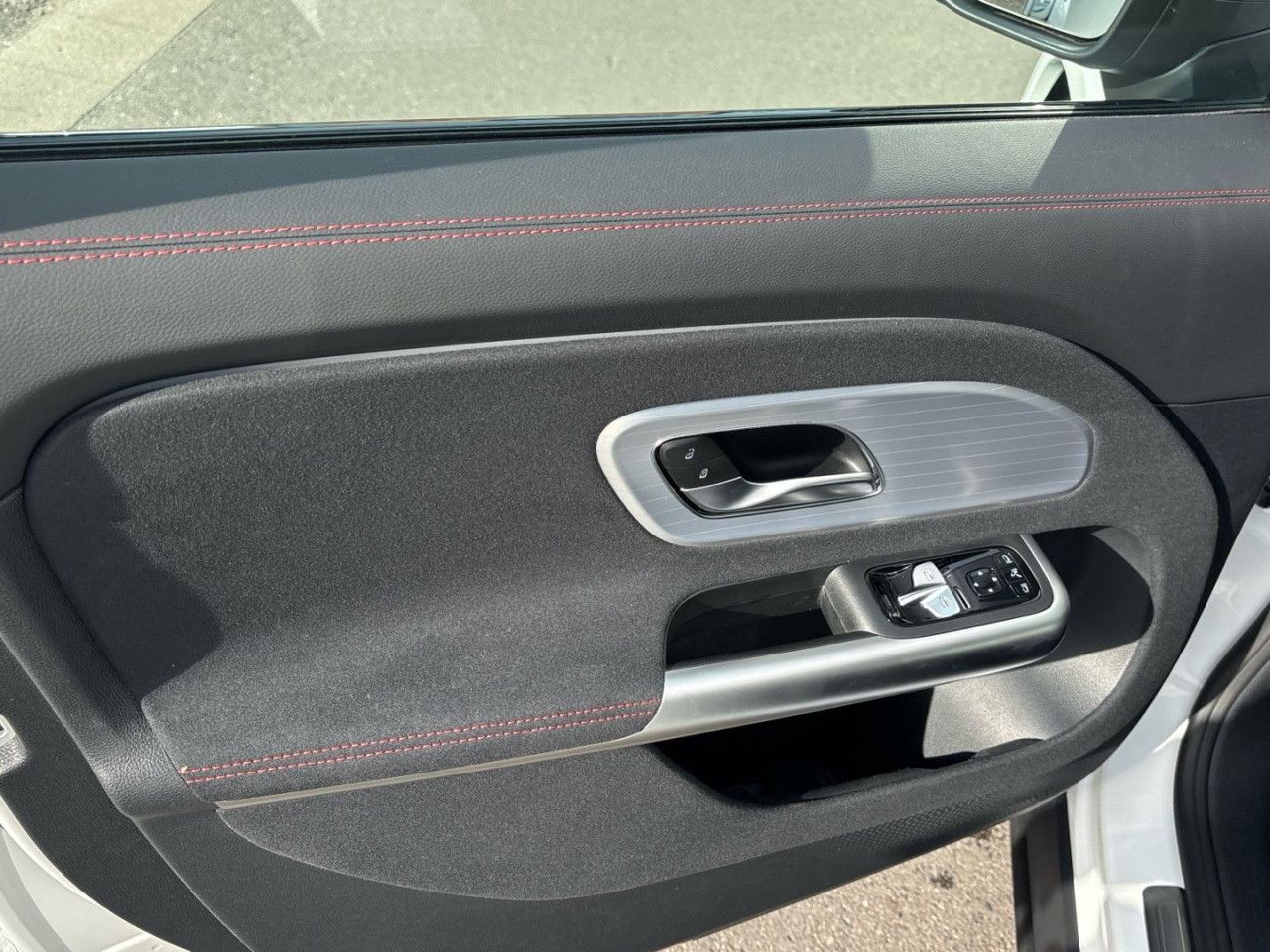 Mercedes-Benz GLB – Bild 2