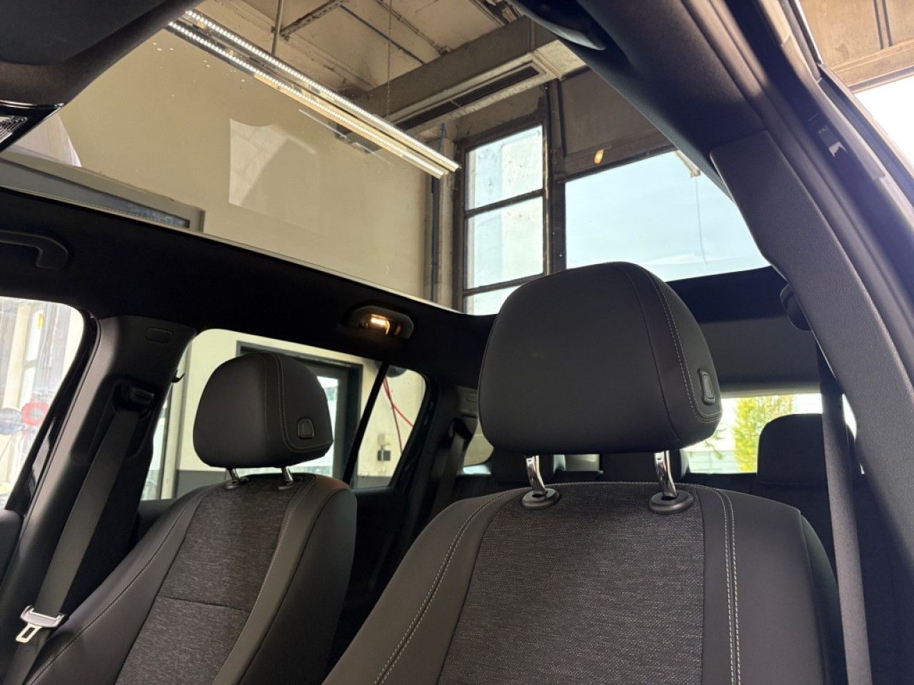Mercedes-Benz GLB – Bild 14
