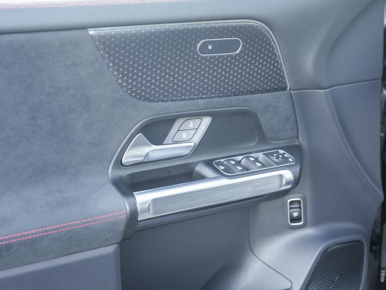 Mercedes-Benz EQB – Bild 17