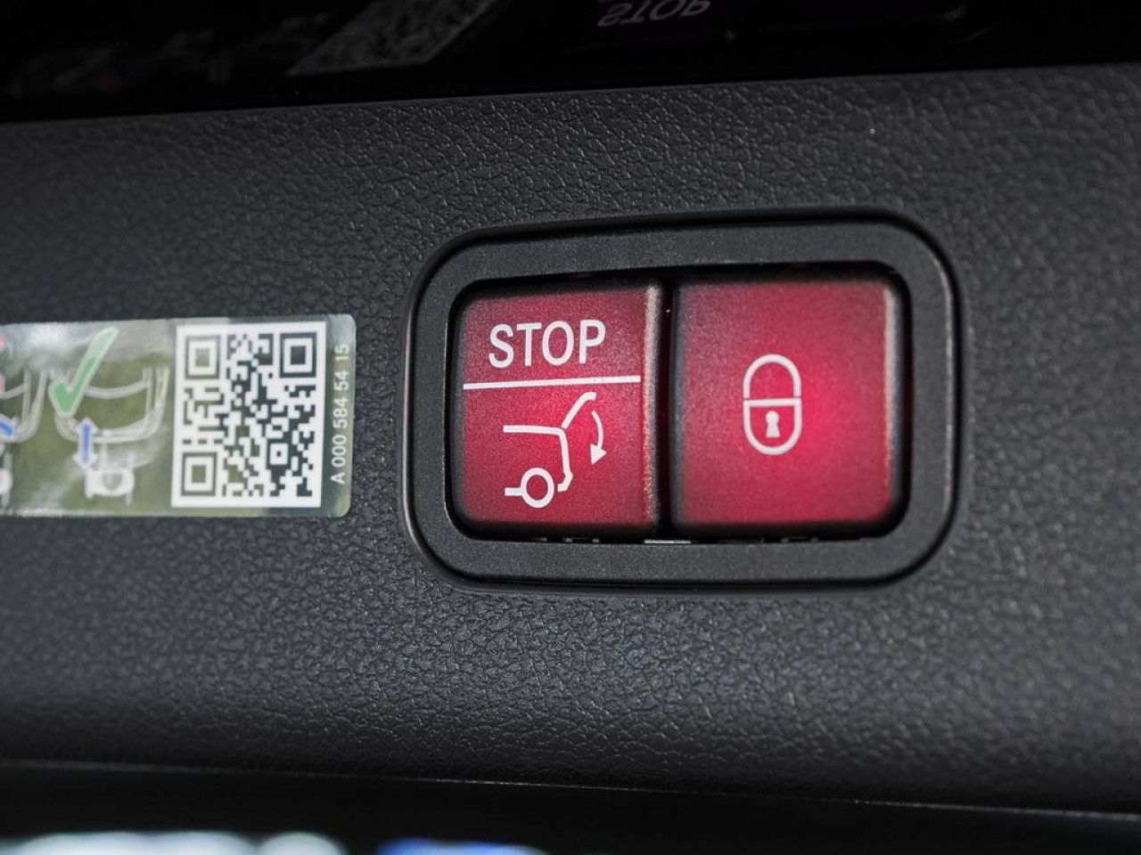 Mercedes-Benz E-Klasse – Bild 16