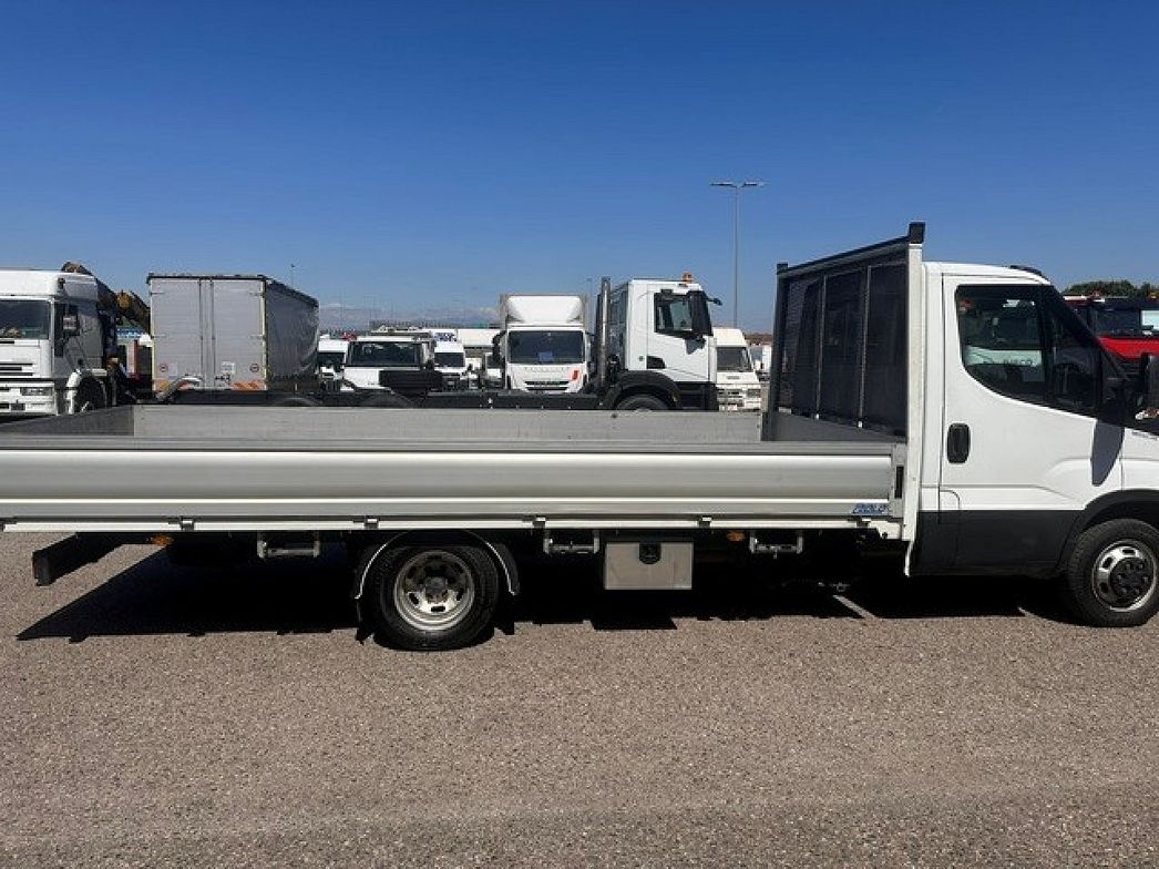 IVECO | 35C21