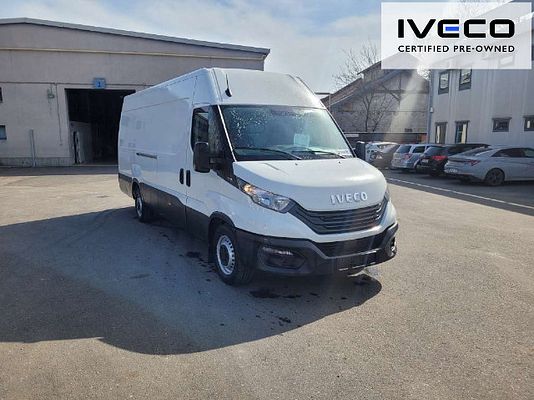 Immagine del veicolo 2 / 9