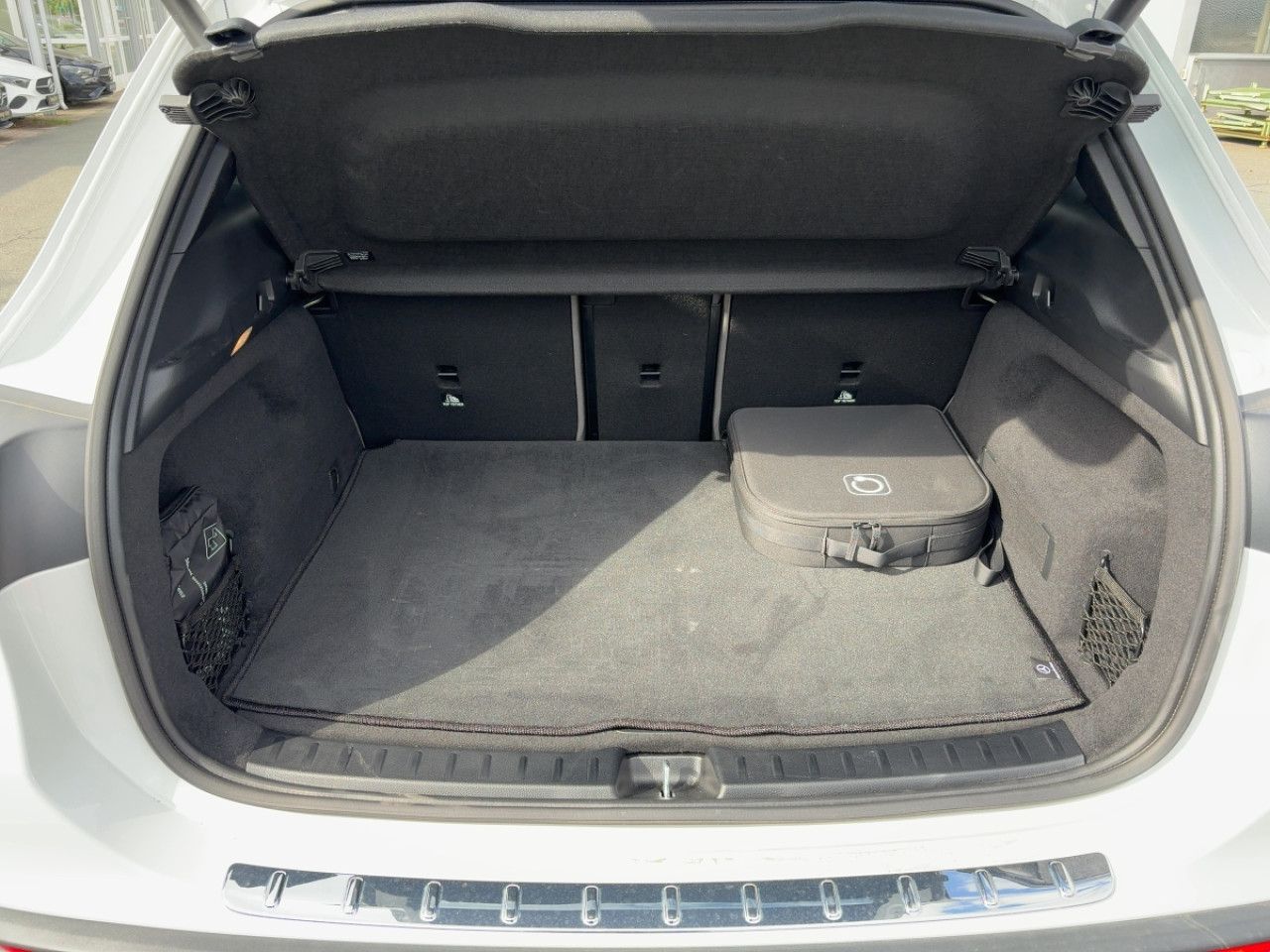 Mercedes-Benz EQA – Bild 8